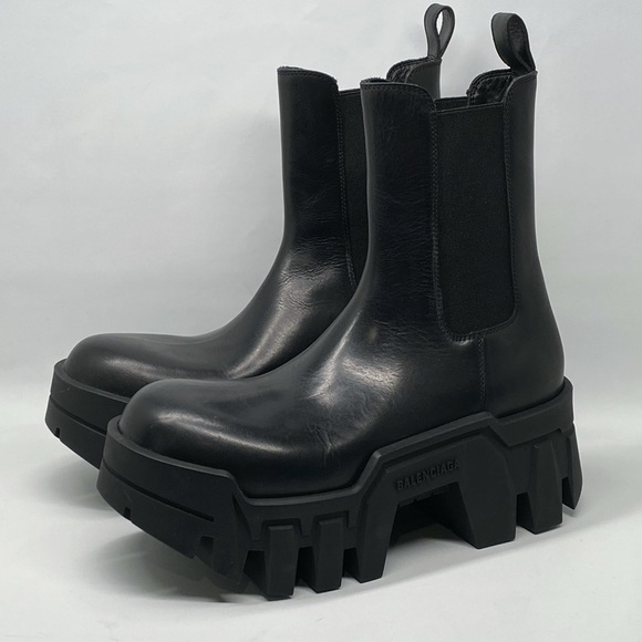 Balenciaga Leather Chelsea Boot size 38 - Picture 1 of 15